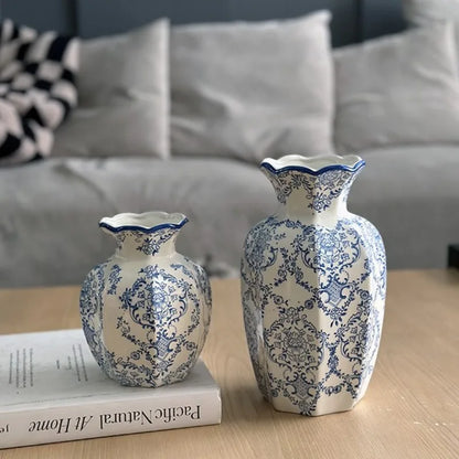 Hand-Painted Blue and White Porcelain Vase – vase photo 4