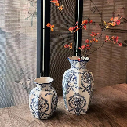 Hand-Painted Blue and White Porcelain Vase – vase photo 2